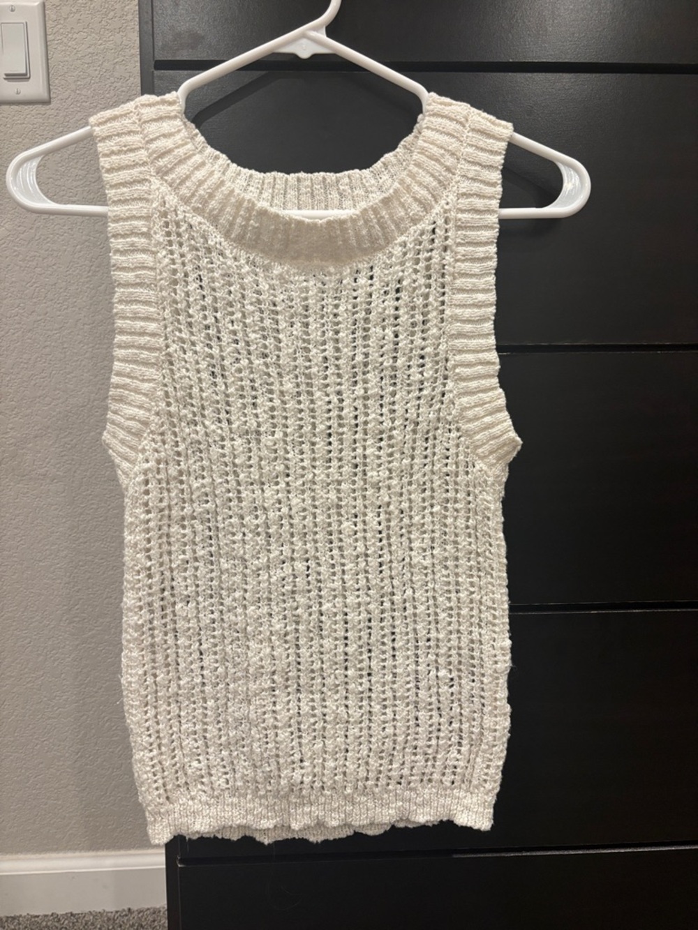 Blu Pepper Cream Crochet Knit Sleeveless Sweater Tank